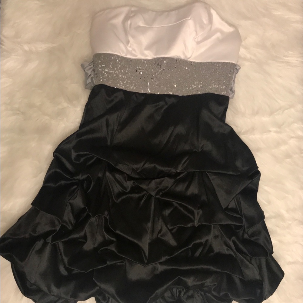 ✨Ruby Rox Formal Mini Dress size (3) ✨